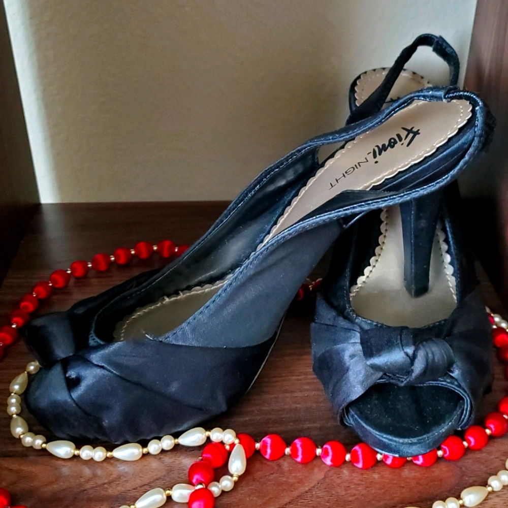 Black satin like heels Fioni Night